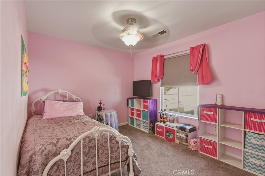 https://media.crmls.org/medias/bbb8735d-d015-4d3e-83d6-7c9dee9513e5.jpg?preset=X-Large