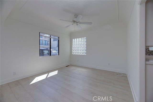 Detail Gallery Image 10 of 40 For 931 Manhattan Ave, Hermosa Beach,  CA 90254 - – Beds | – Baths