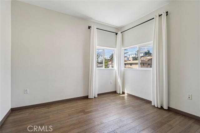 903 S New Hampshire Avenue, Los Angeles CA: https://media.crmls.org/medias/bbba110f-2e64-45fb-b8a2-4cac3566c331.jpg
