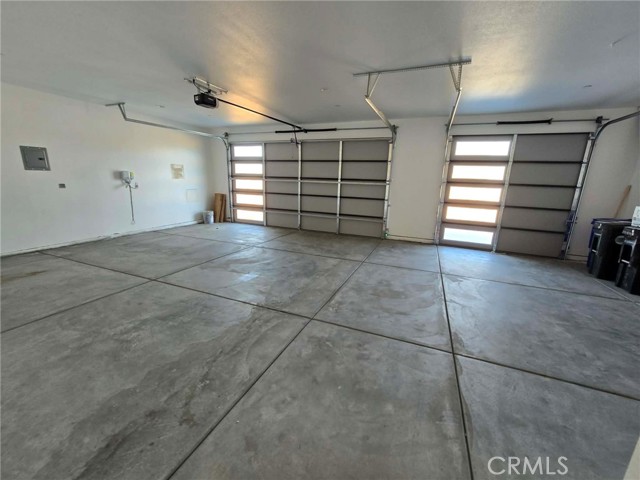 Detail Gallery Image 24 of 28 For 20401 Tonawanda Rd, Apple Valley,  CA 92307 - 4 Beds | 3 Baths