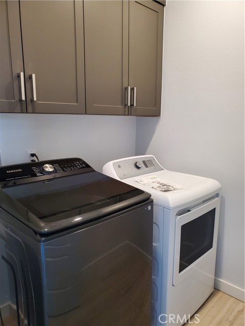 Detail Gallery Image 10 of 20 For 430 Transport, Tustin,  CA 92782 - 4 Beds | 3/1 Baths