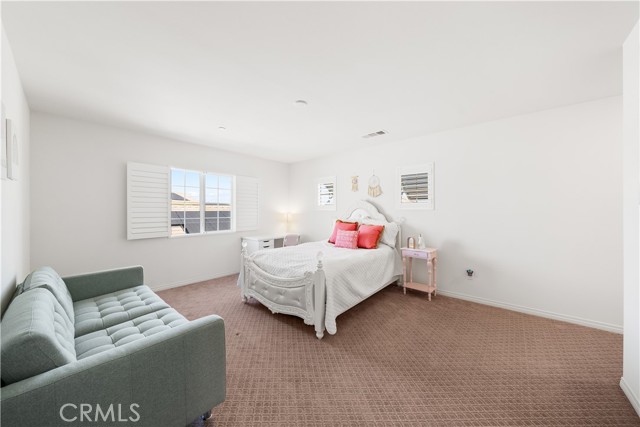 Detail Gallery Image 18 of 25 For 6979 Housatonic Ct, Jurupa Valley,  CA 91752 - 5 Beds | 3 Baths