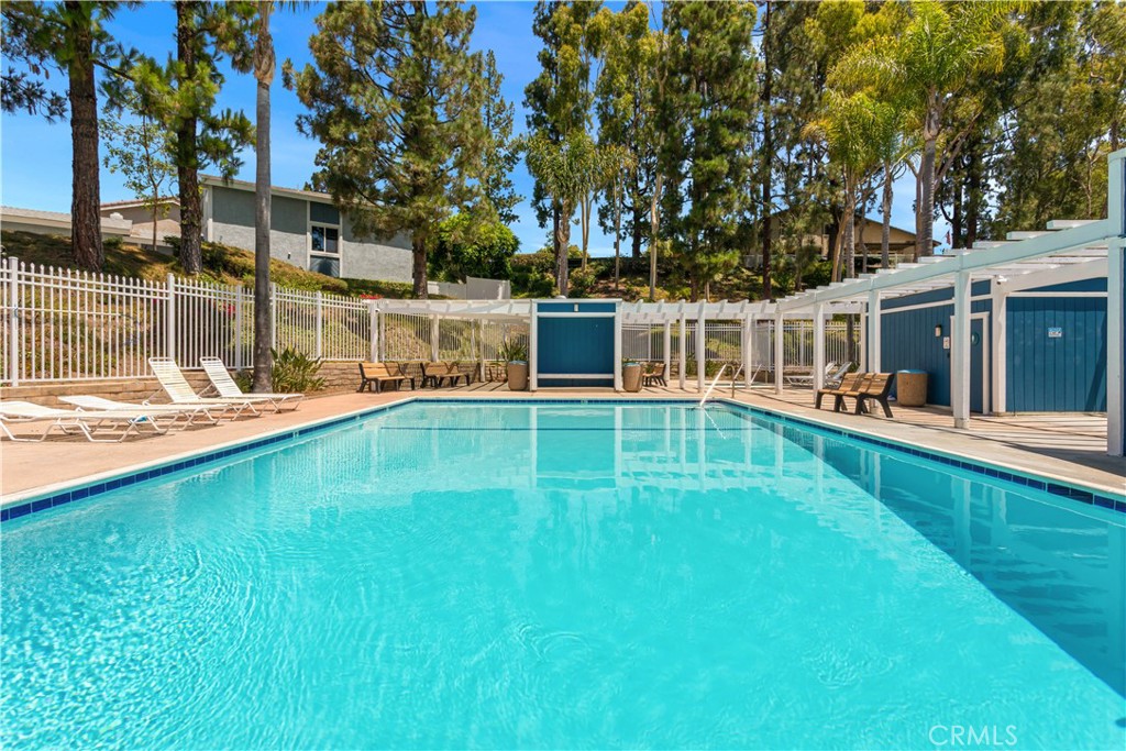 MLS #OC25246722 image #43