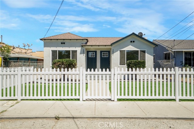 200 N Willow N Avenue, Compton CA: https://media.crmls.org/medias/bbbbbab5-79f7-439c-9781-5282f22b0256.jpg
