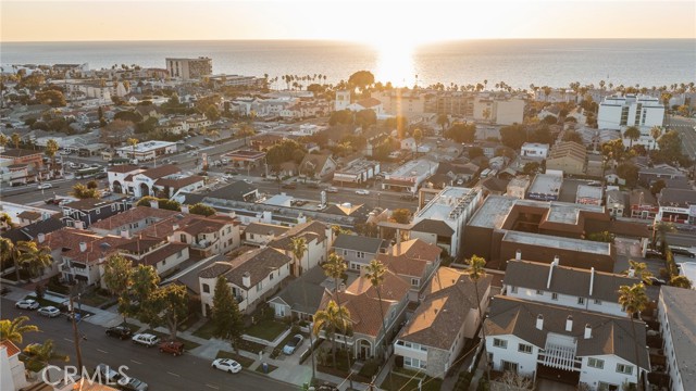 211 Francisca Avenue, Redondo Beach, California 90277, 4 Bedrooms Bedrooms, ,2 BathroomsBathrooms,Residential,For Sale,Francisca,SR25007382