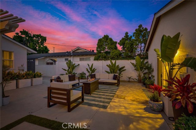1402 E Rose Avenue, Orange CA: https://media.crmls.org/medias/bbbd193a-a24d-4526-bf22-c28f9f87c586.jpg