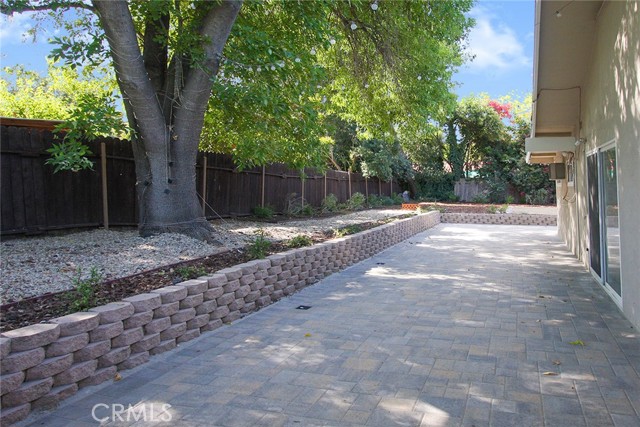 Detail Gallery Image 23 of 25 For 19756 Collier St, Woodland Hills,  CA 91364 - 4 Beds | 2/1 Baths