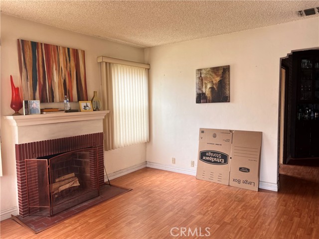 Detail Gallery Image 6 of 31 For 1423 S Poinsettia Ave, Compton,  CA 90221 - 2 Beds | 1/1 Baths