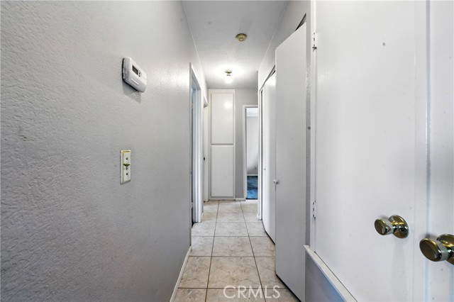 Detail Gallery Image 9 of 22 For 3192 Wishing Well Ct, Jurupa Valley,  CA 91752 - 3 Beds | 2 Baths