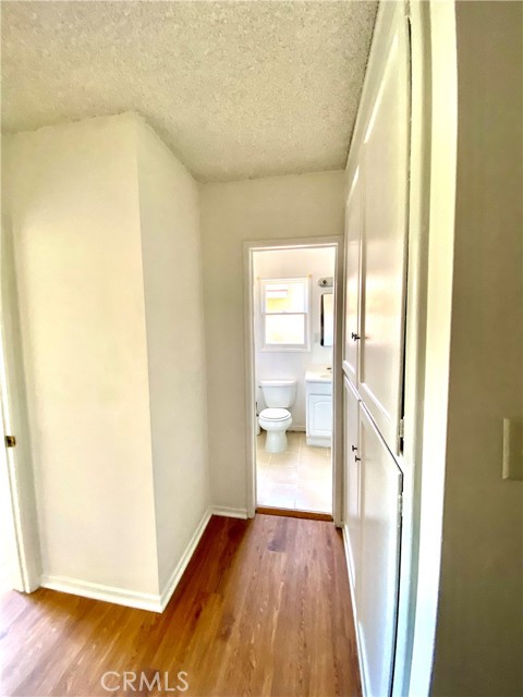 Detail Gallery Image 8 of 19 For 1212 W Oak Ave, Fullerton,  CA 92833 - 5 Beds | 2 Baths