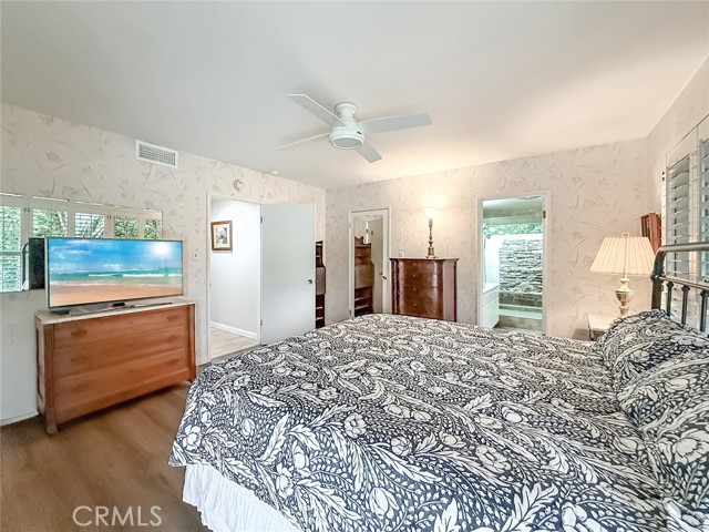 17508 Marilla Street photo 34