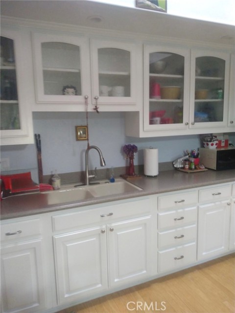 13141 Shawnee Lane, Seal Beach CA: https://media.crmls.org/medias/bbc117aa-f002-4be0-aaa5-5d0bf6acb114.jpg