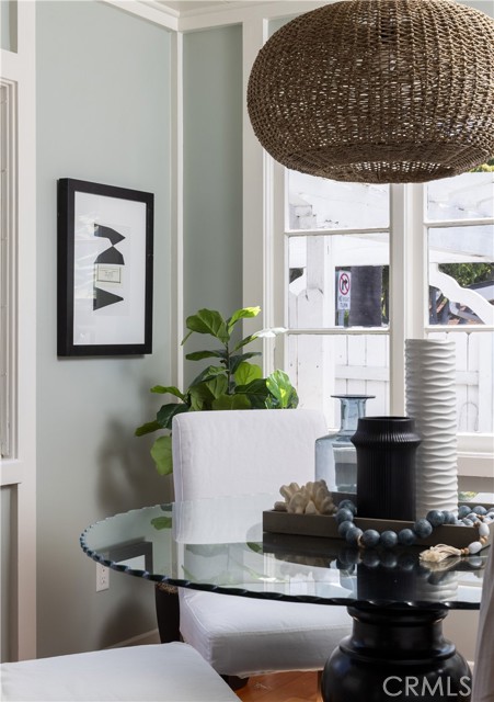 425 Monterey Drive, Laguna Beach CA: https://media.crmls.org/medias/bbc208e2-9a53-42fb-abab-942782c4e8a9.jpg