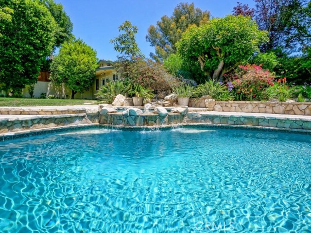 7 Country Meadow Road, Rolling Hills Estates, California 90274, 4 Bedrooms Bedrooms, ,3 BathroomsBathrooms,Residential,Sold,Country Meadow,PV22126276