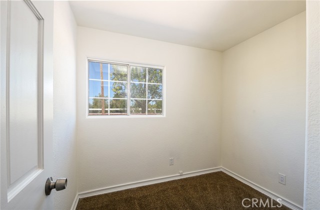 36055 Maddalena Road, Winchester CA: https://media.crmls.org/medias/bbc2fbcd-c7d2-4673-a7a9-6b9ae6e92551.jpg