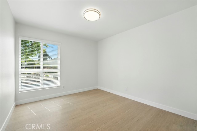 25201 Miles Ave, Lake Forest CA: https://media.crmls.org/medias/bbc3a740-1b85-4af7-b20b-58cdaa48dec5.jpg