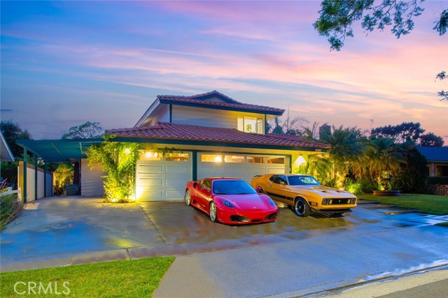 2718 N Wright Street, Santa Ana CA: https://media.crmls.org/medias/bbc492a9-58a5-4b10-851a-8fe6fe2b6c3e.jpg