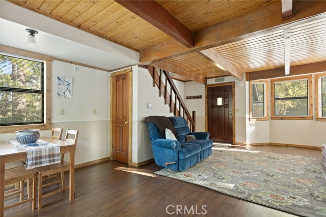 33133 Ridge Road, Arrowbear CA: https://media.crmls.org/medias/bbc4db83-7c90-41b2-9bba-2f8140ed6a40.jpg