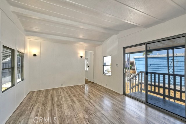 Detail Gallery Image 10 of 32 For 699 N Vulcan #1,  Encinitas,  CA 92024 - 2 Beds | 1/1 Baths