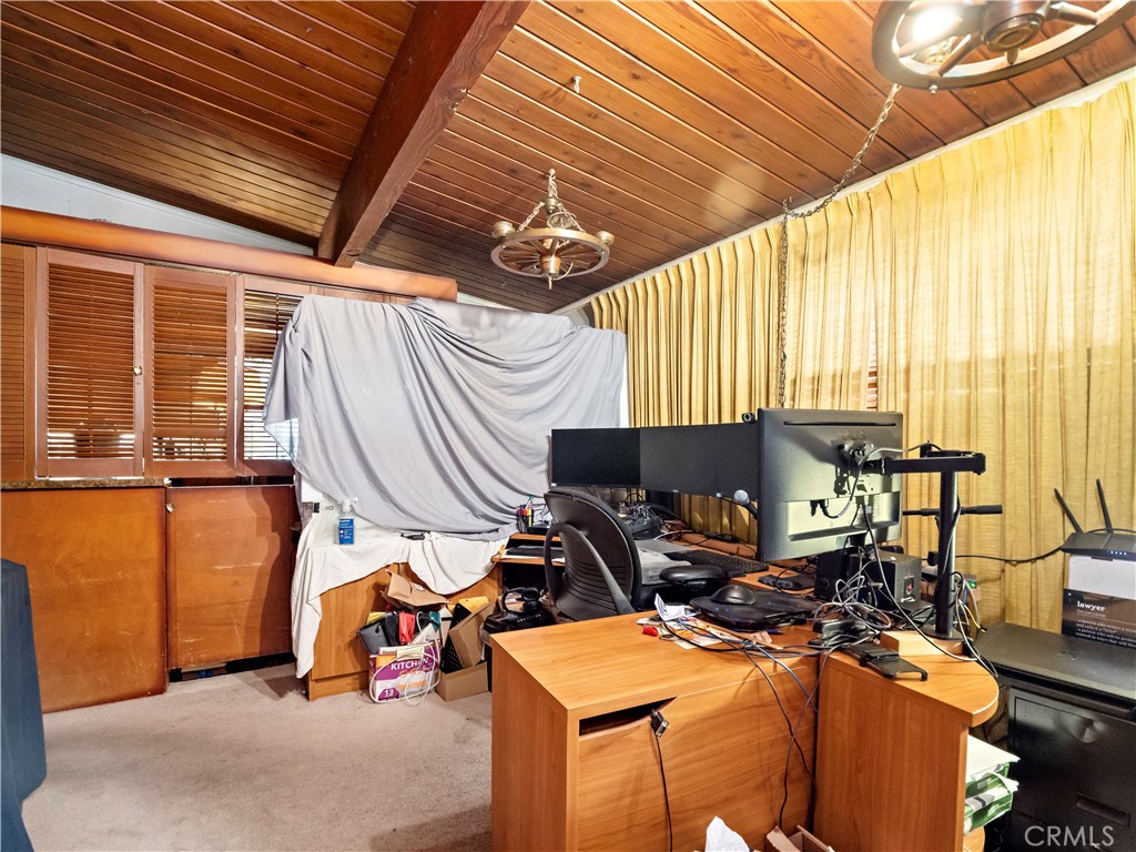 https://media.crmls.org/medias/bbc5c993-3eb4-433e-8ef8-ce7110012578.jpg?preset=X-Large