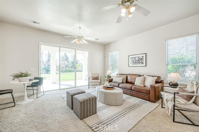 Detail Gallery Image 14 of 28 For 12437 N via Tuscania, Clovis,  CA 93619 - 5 Beds | 3/1 Baths