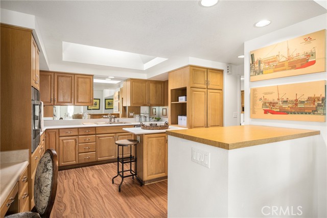 Detail Gallery Image 13 of 27 For 1581 Glenview  65-B, Seal Beach,  CA 90740 - 2 Beds | 2 Baths