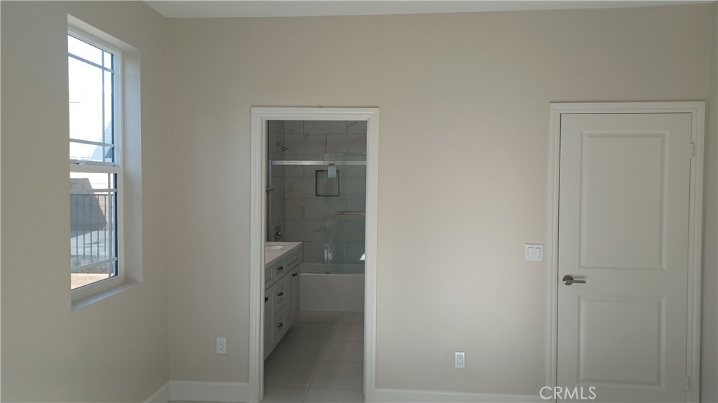 MLS #IV25091472 img 21