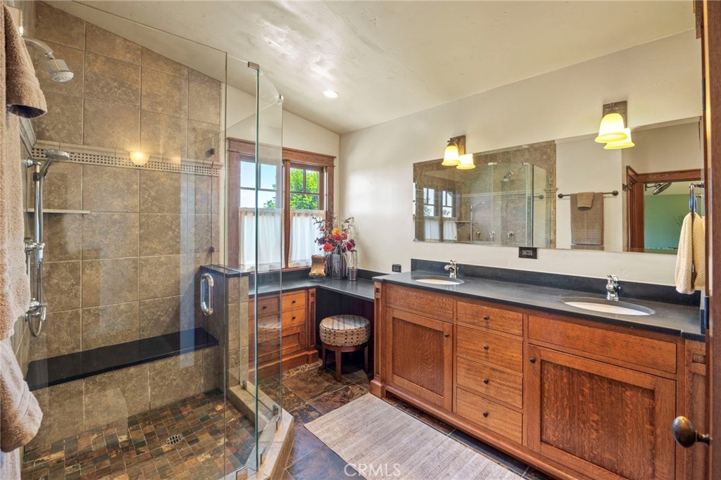 Bbc8205f 2497 4892 8674 2db3ffd75e3d