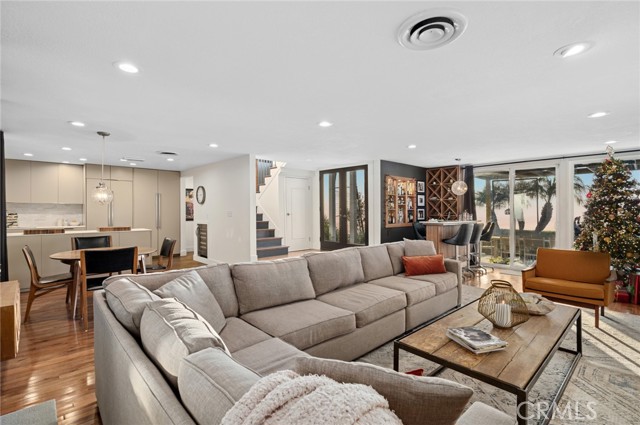 12276 Circula Panorama, North Tustin CA: https://media.crmls.org/medias/bbc8595a-d0cb-430b-860d-1ab6e9b43021.jpg