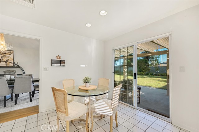 Detail Gallery Image 27 of 55 For 18830 Beechtree Ln, Porter Ranch,  CA 91326 - 5 Beds | 4/1 Baths