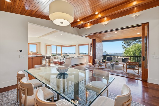 Detail Gallery Image 6 of 37 For 624 6th St, Manhattan Beach,  CA 90266 - 5 Beds | 4 Baths