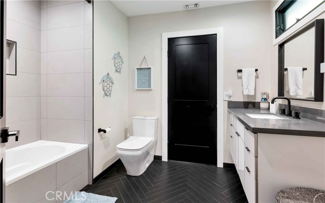 Detail Gallery Image 18 of 29 For 16688 Oldham St, Encino,  CA 91436 - 5 Beds | 3/1 Baths
