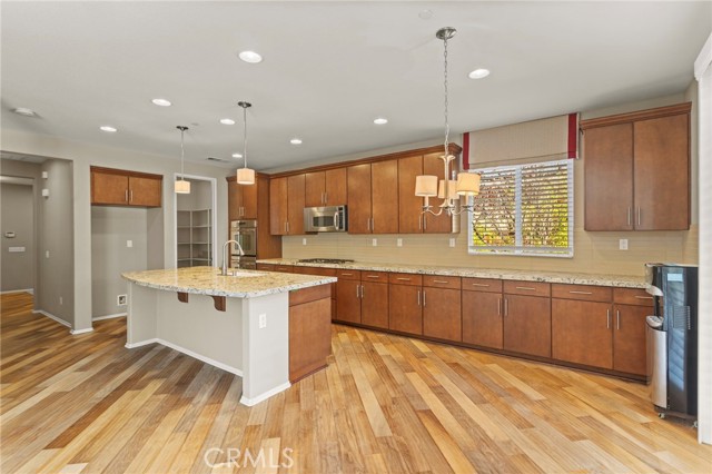 38780 Amateur Way, Beaumont CA: https://media.crmls.org/medias/bbca1fbb-2987-429c-88e5-77c1074526ee.jpg
