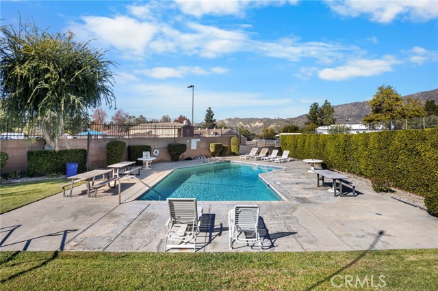 Detail Gallery Image 40 of 50 For 8347 Grenoble St #9,  Sunland,  CA 91040 - 2 Beds | 2/1 Baths