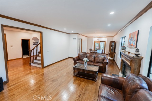 Detail Gallery Image 15 of 41 For 25573 via Paladar, Valencia,  CA 91355 - 6 Beds | 4 Baths