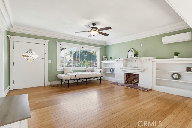 Detail Gallery Image 6 of 20 For 3941 Wisconsin, Los Angeles,  CA 90037 - 2 Beds | 1/1 Baths