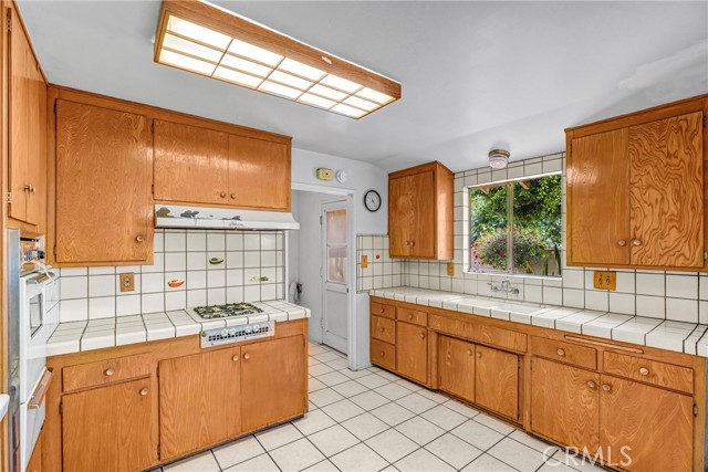 Detail Gallery Image 9 of 19 For 1748 Adams Way, Monterey Park,  CA 91755 - 3 Beds | 2 Baths