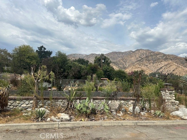 Detail Gallery Image 14 of 24 For 1371 El Corto Dr, Altadena,  CA 91001 - – Beds | – Baths