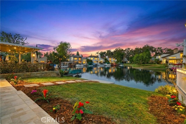 Detail Gallery Image 3 of 68 For 22706 Wood Lake, Lake Forest,  CA 92630 - 3 Beds | 3 Baths