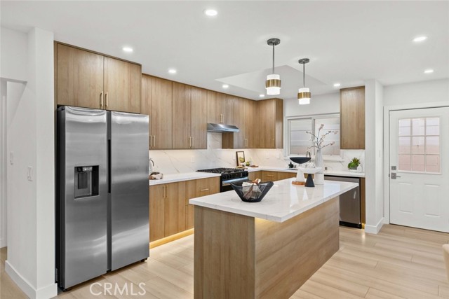 Detail Gallery Image 26 of 72 For 8633 Le Berthon St, Sunland,  CA 91040 - 5 Beds | 3 Baths