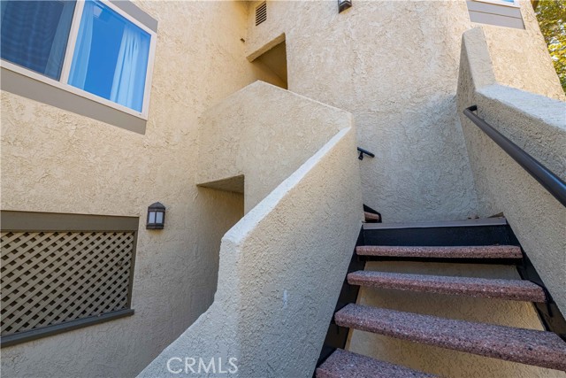 3168 Darby Street, Simi Valley CA: https://media.crmls.org/medias/bbce4cfd-d604-4146-8b03-bfbd0e59d825.jpg