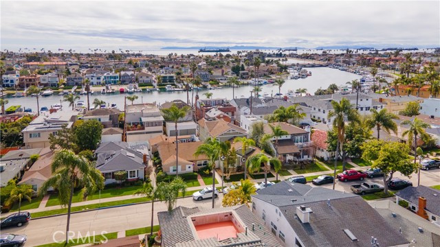 341 Claremont Avenue, Long Beach, California 90803, 4 Bedrooms Bedrooms, ,3 BathroomsBathrooms,Single Family Residence,For Sale,Claremont,OC24041505