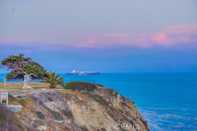 690 W Paseo Del Mar, San Pedro CA: https://media.crmls.org/medias/bbd0a9b2-e837-4f2a-acba-c03f591341e6.jpg