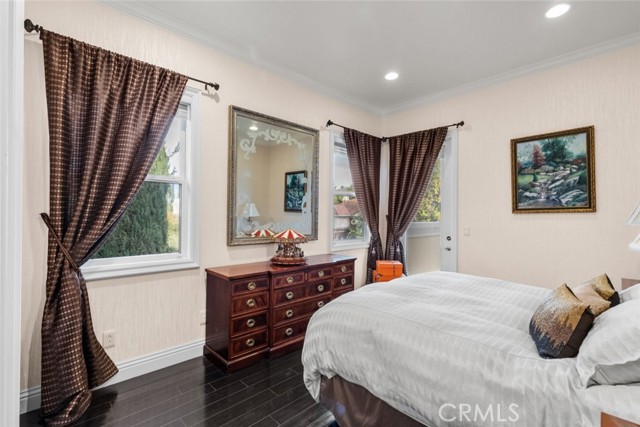 3724 Winford Drive, Tarzana CA: https://media.crmls.org/medias/bbd0db96-3c03-4ce5-892a-f5f07118d93b.jpg
