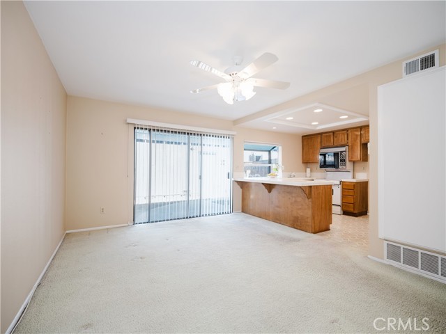 Detail Gallery Image 8 of 24 For 9757 Reseda Bld #71,  Northridge,  CA 91324 - 2 Beds | 3 Baths