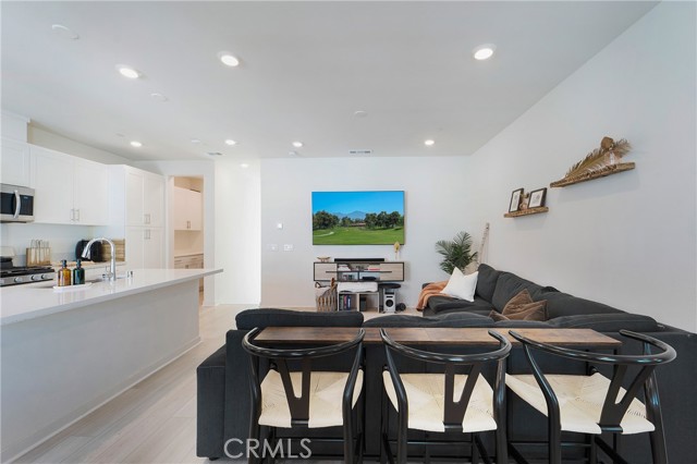 Detail Gallery Image 17 of 38 For 3640 S Allston Paseo #3,  Ontario,  CA 91761 - 1 Beds | 1/1 Baths