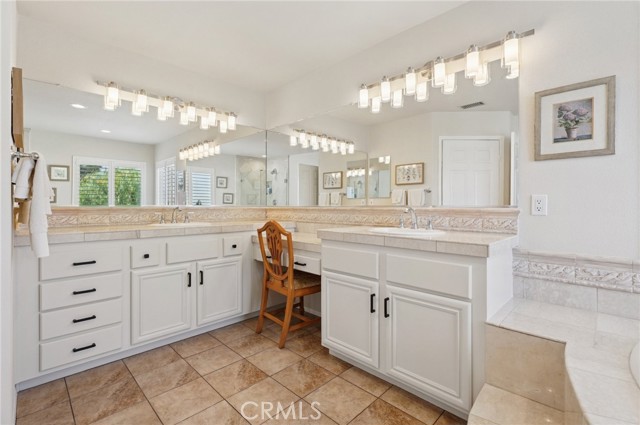 Detail Gallery Image 35 of 65 For 20504 Bergamo Way, Porter Ranch,  CA 91326 - 5 Beds | 3 Baths