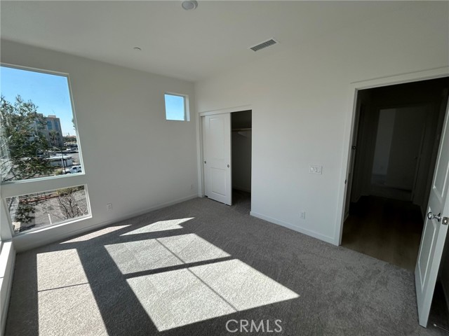Detail Gallery Image 27 of 33 For 1000 Tangent Privado 302, Ontario,  CA 91764 - 3 Beds | 2 Baths