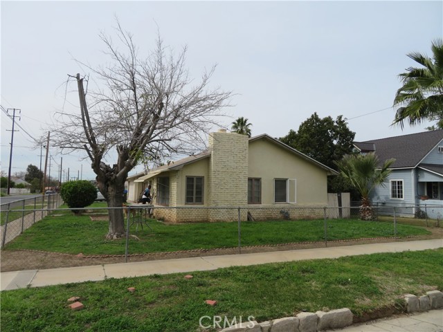 Detail Gallery Image 3 of 5 For 903 Ohio St, Redlands,  CA 92374 - 2 Beds | 1 Baths