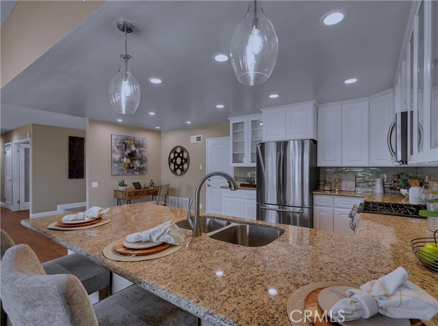 22182 Platino, Mission Viejo CA: https://media.crmls.org/medias/bbd3f551-9f3d-478e-87d1-0b4823bc0d54.jpg